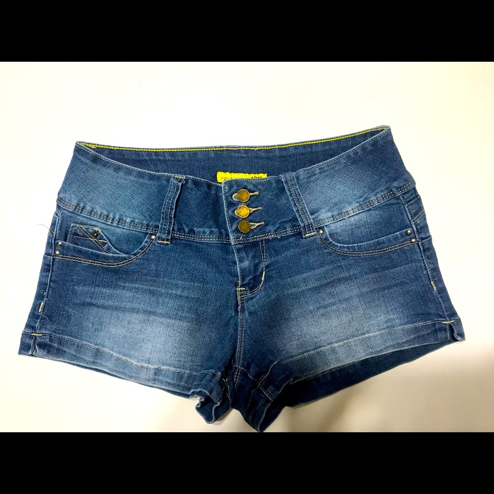 YMI WannaBettaButt?jeans shorts